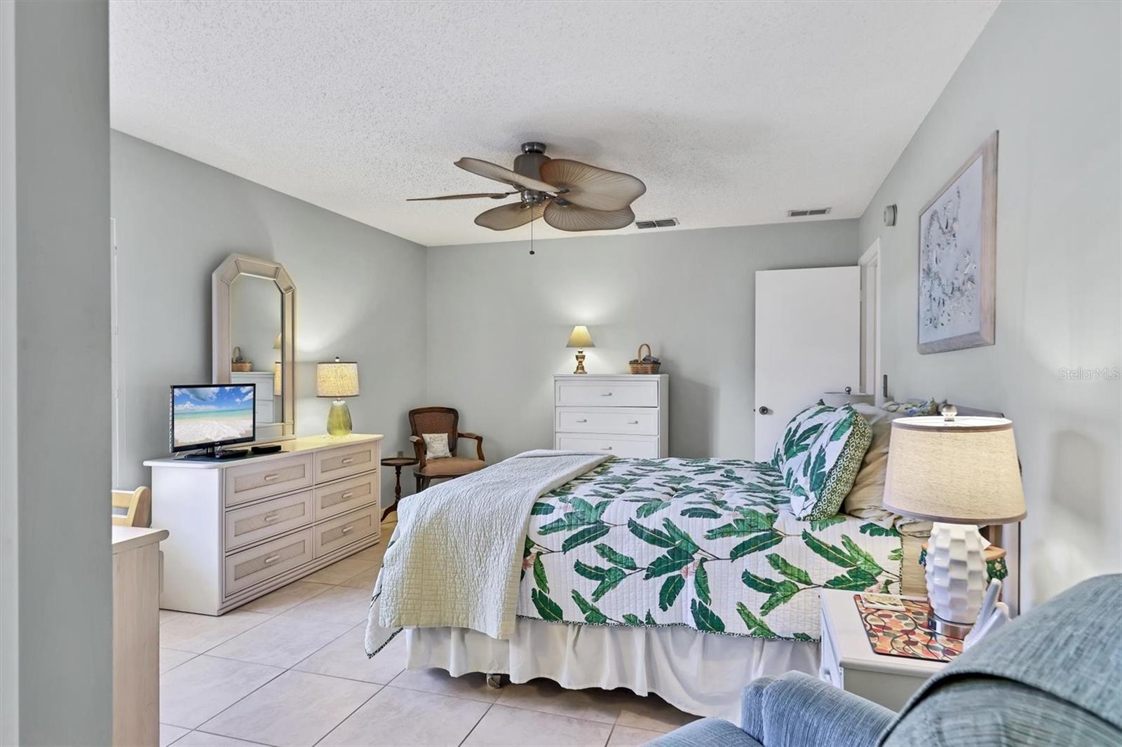 Image 18 of 37 For 5603 Creekwood Drive