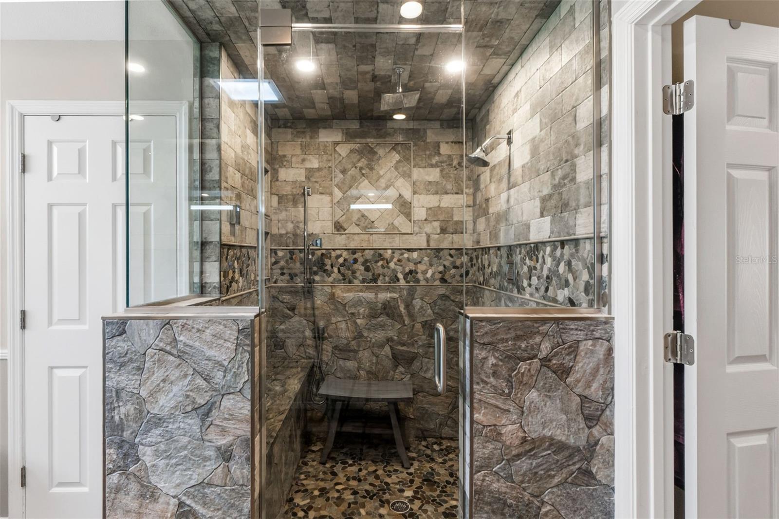 Image 19 of 77 For 8309 Shadow Pine Way