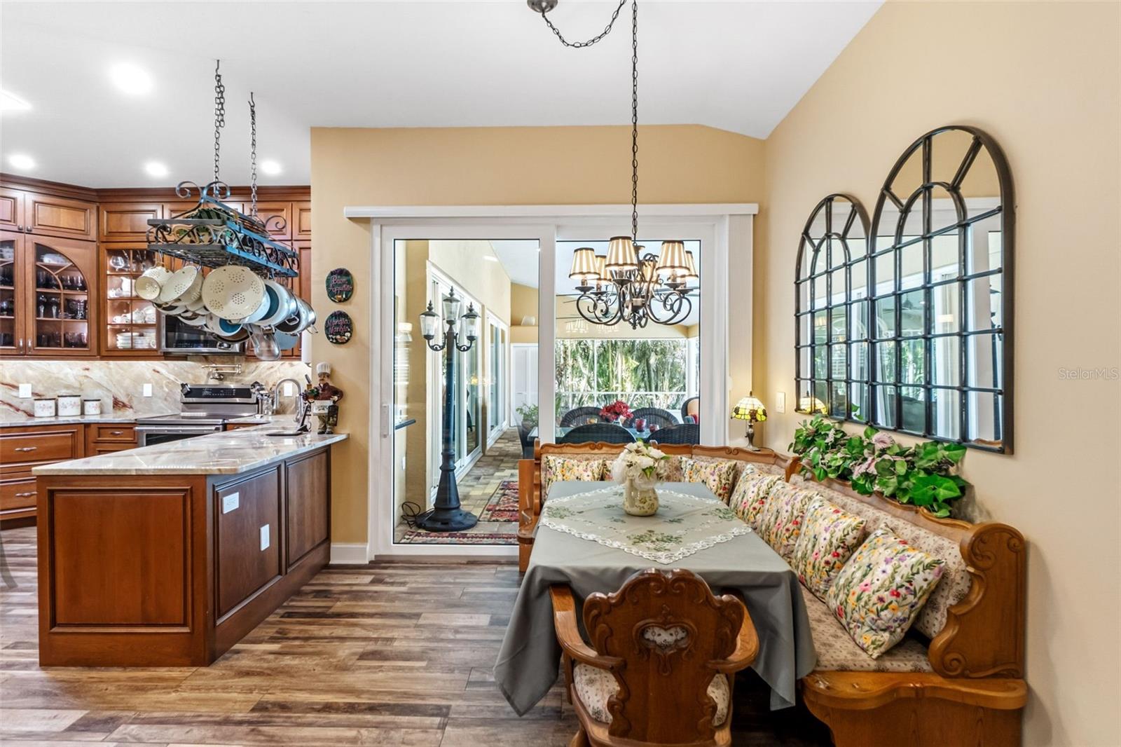 Image 26 of 77 For 8309 Shadow Pine Way