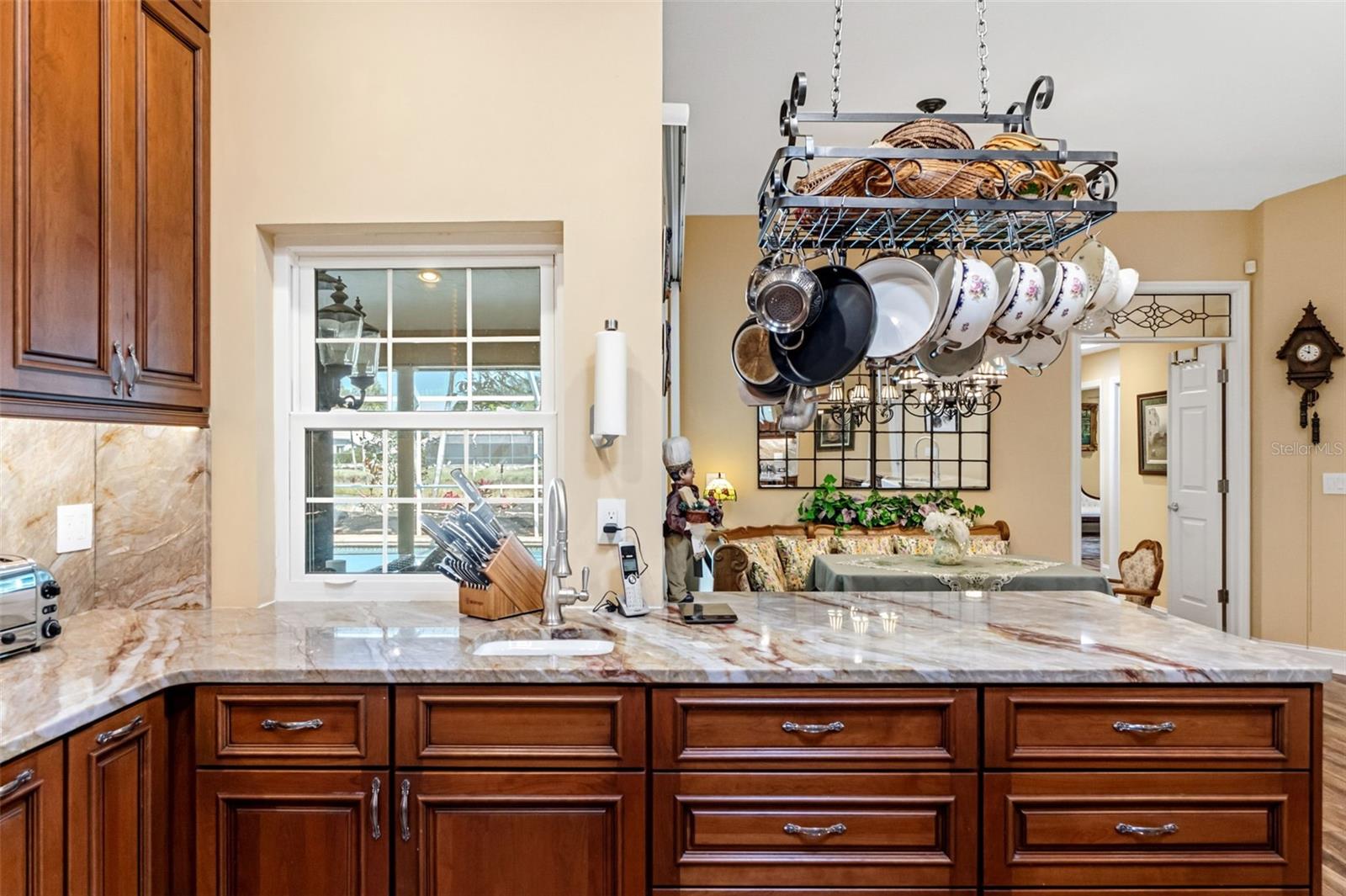 Image 32 of 77 For 8309 Shadow Pine Way