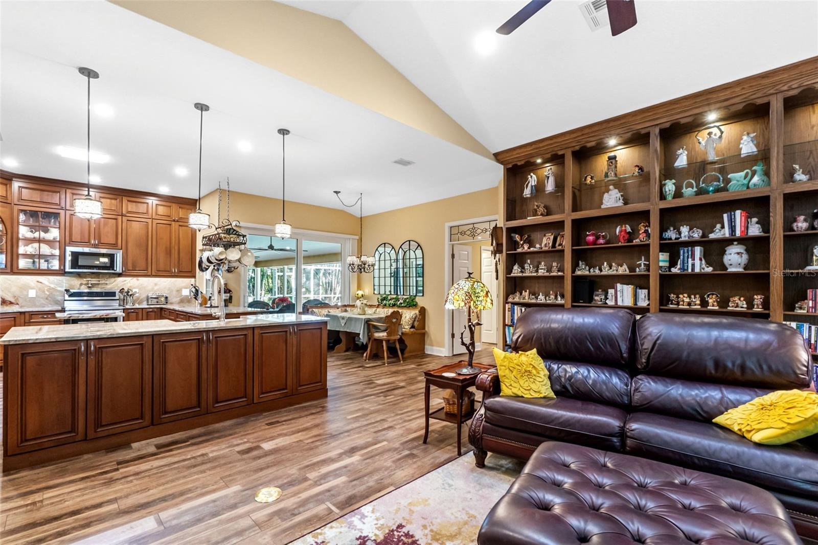 Image 36 of 77 For 8309 Shadow Pine Way