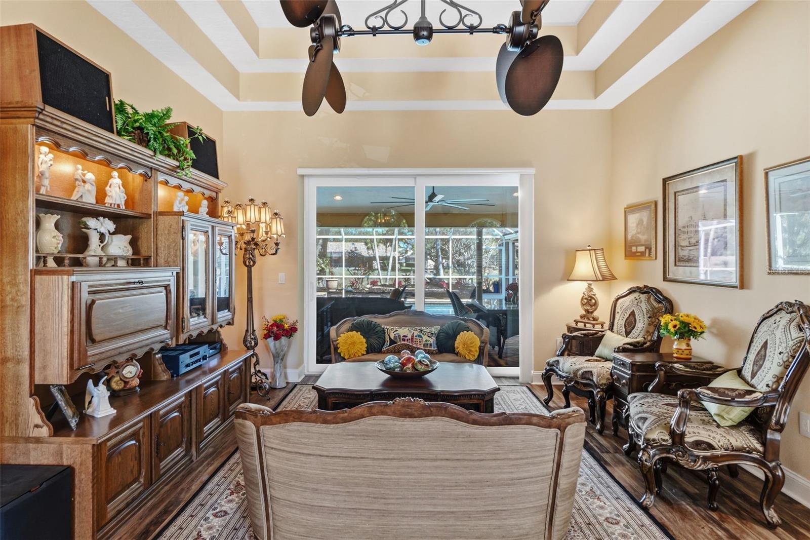 Image 4 of 77 For 8309 Shadow Pine Way