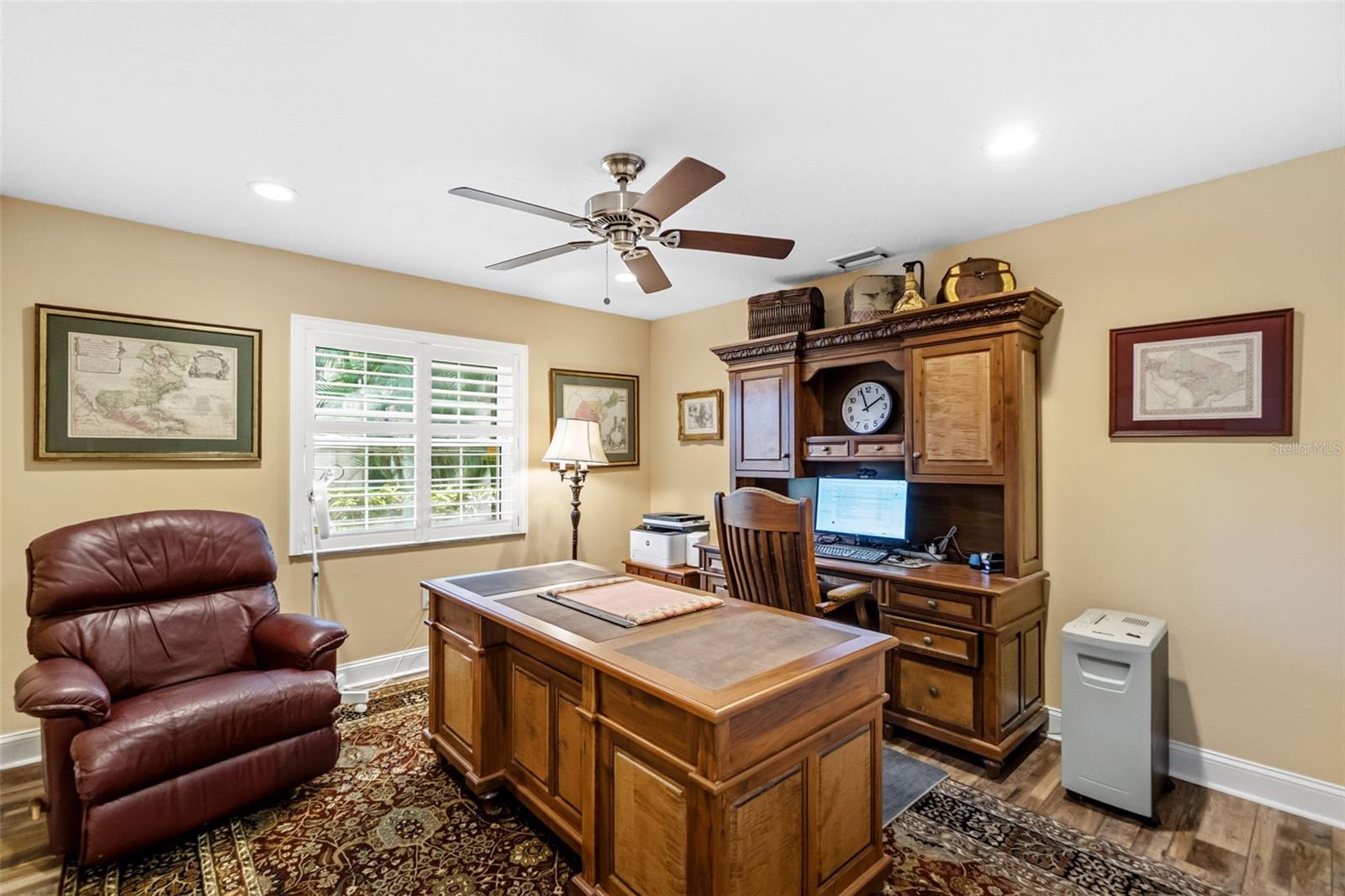 Image 40 of 77 For 8309 Shadow Pine Way