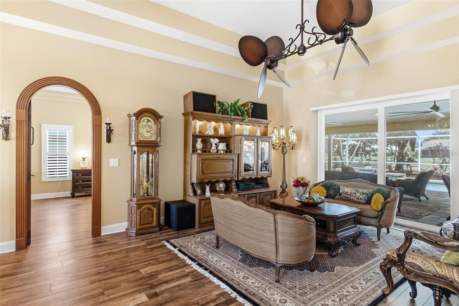 Image 5 of 77 For 8309 Shadow Pine Way