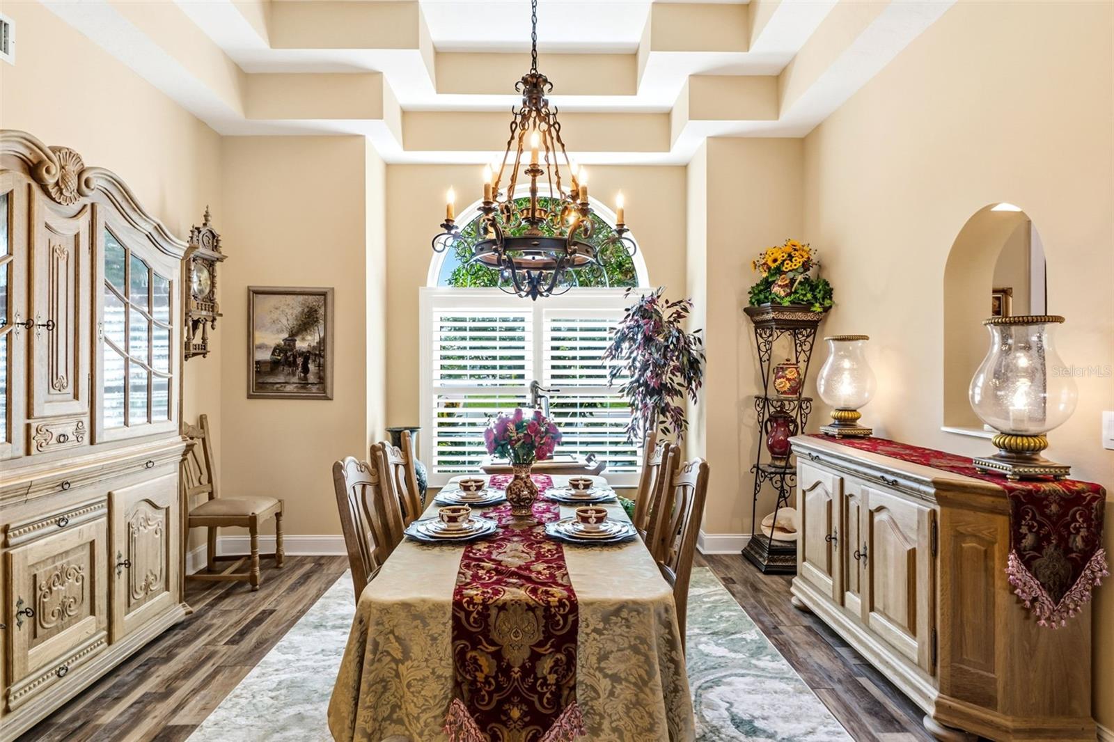 Image 8 of 77 For 8309 Shadow Pine Way