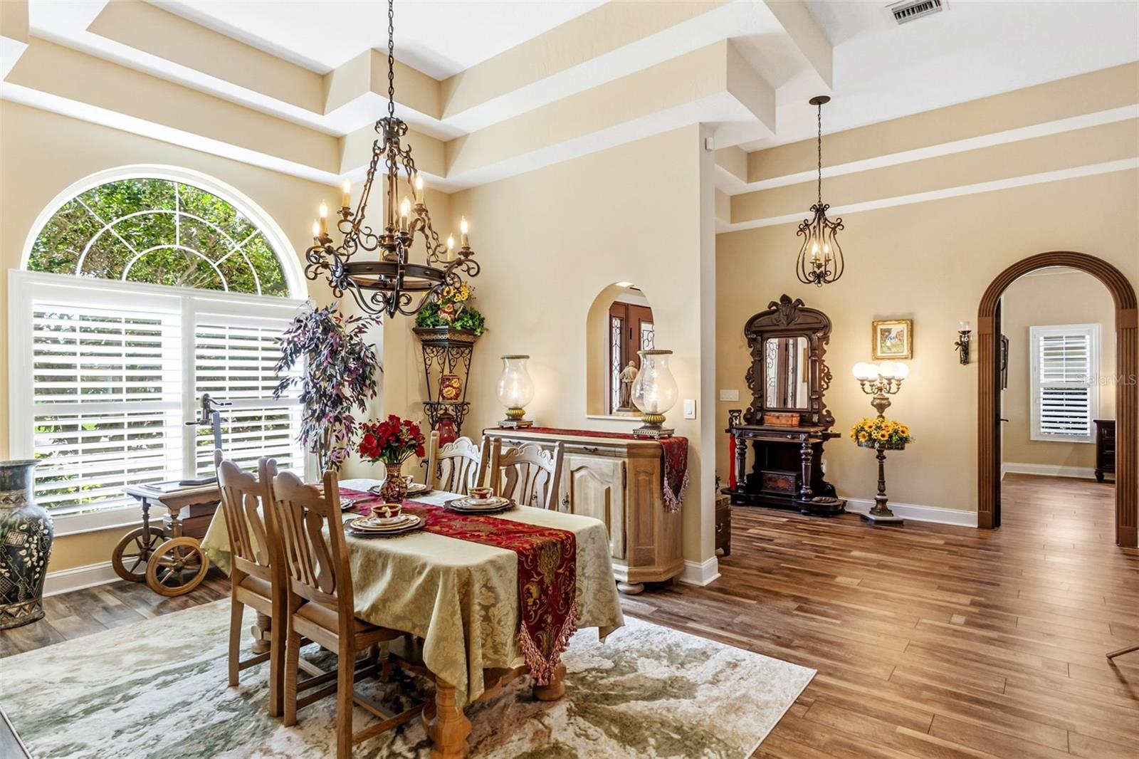 Image 9 of 77 For 8309 Shadow Pine Way