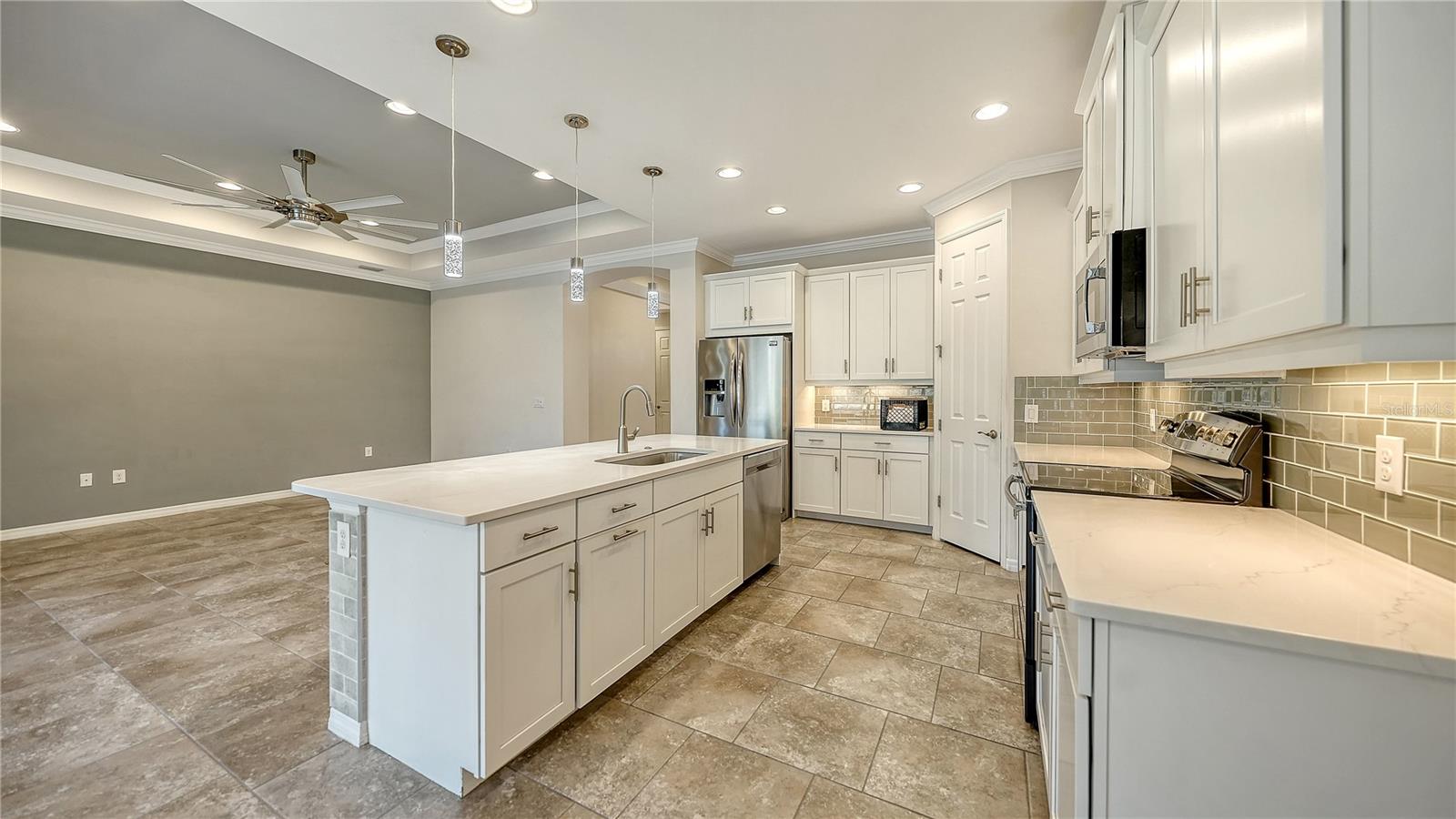 Image 11 of 62 For 11490 Blackfin Street