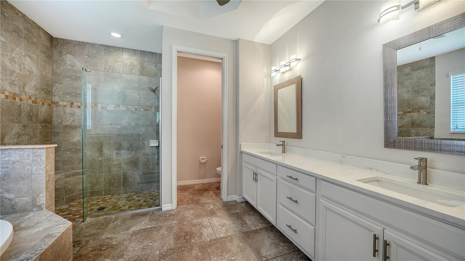 Image 24 of 62 For 11490 Blackfin Street