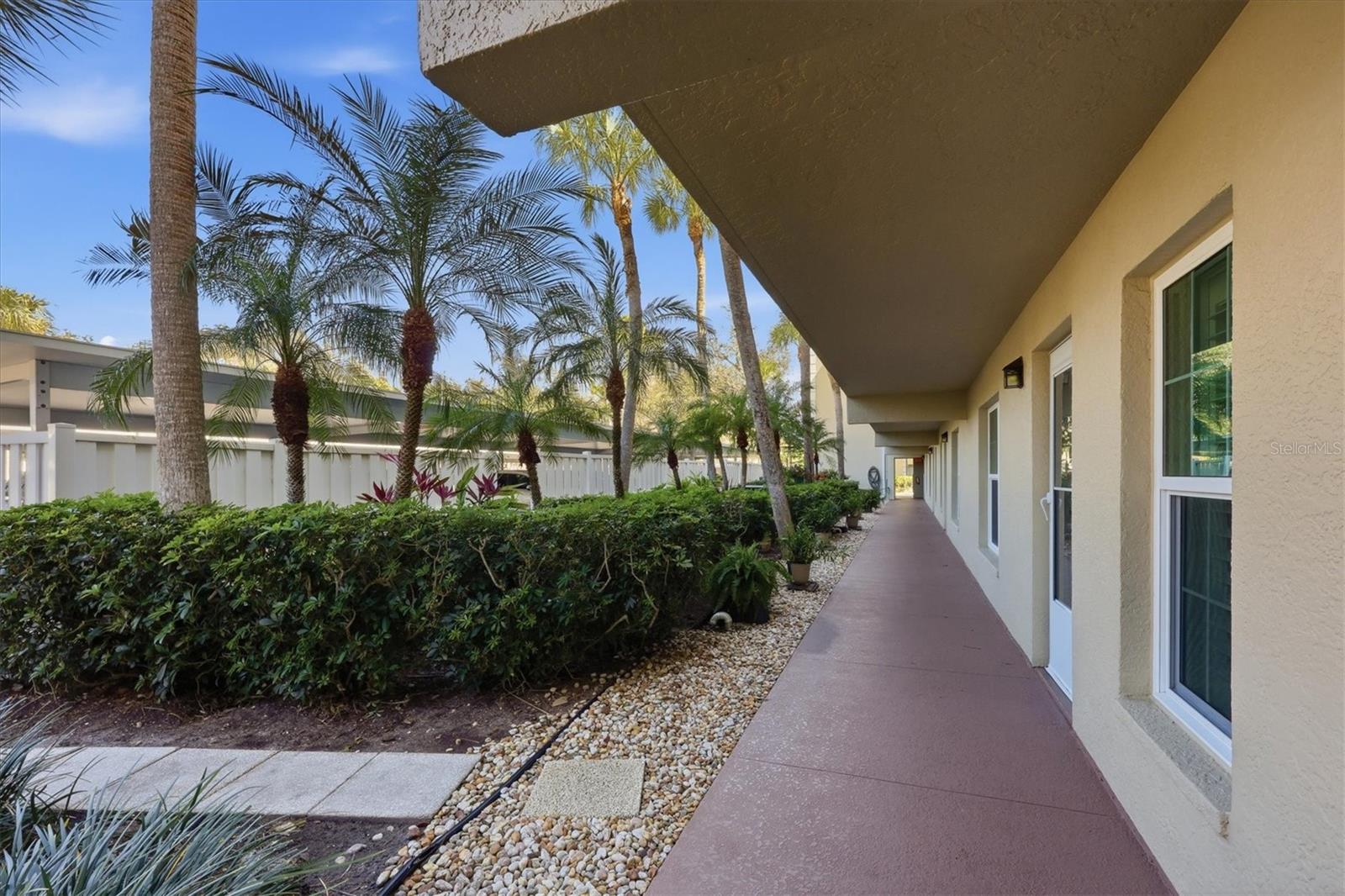 Image 2 of 55 For 813 Wexford Boulevard 813