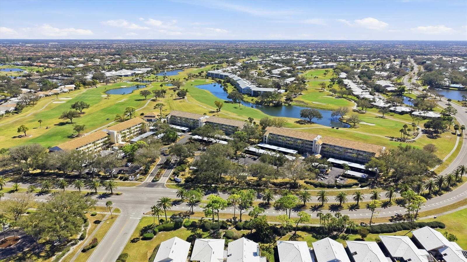 Image 29 of 55 For 813 Wexford Boulevard 813