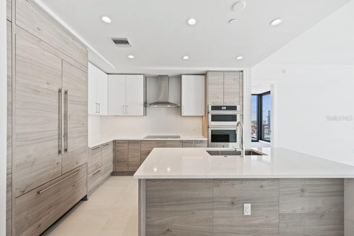 Image 11 of 37 For 301 1st Street S 1704