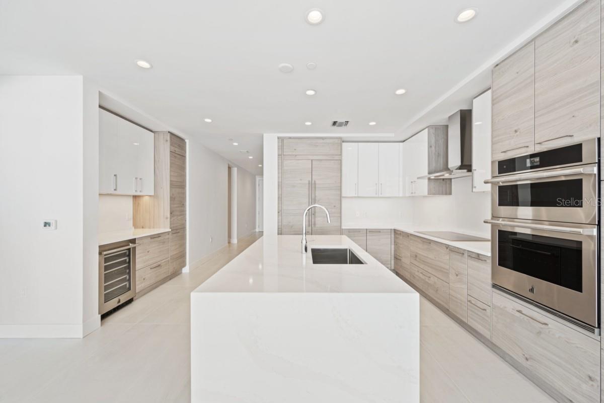 Image 13 of 37 For 301 1st Street S 1704