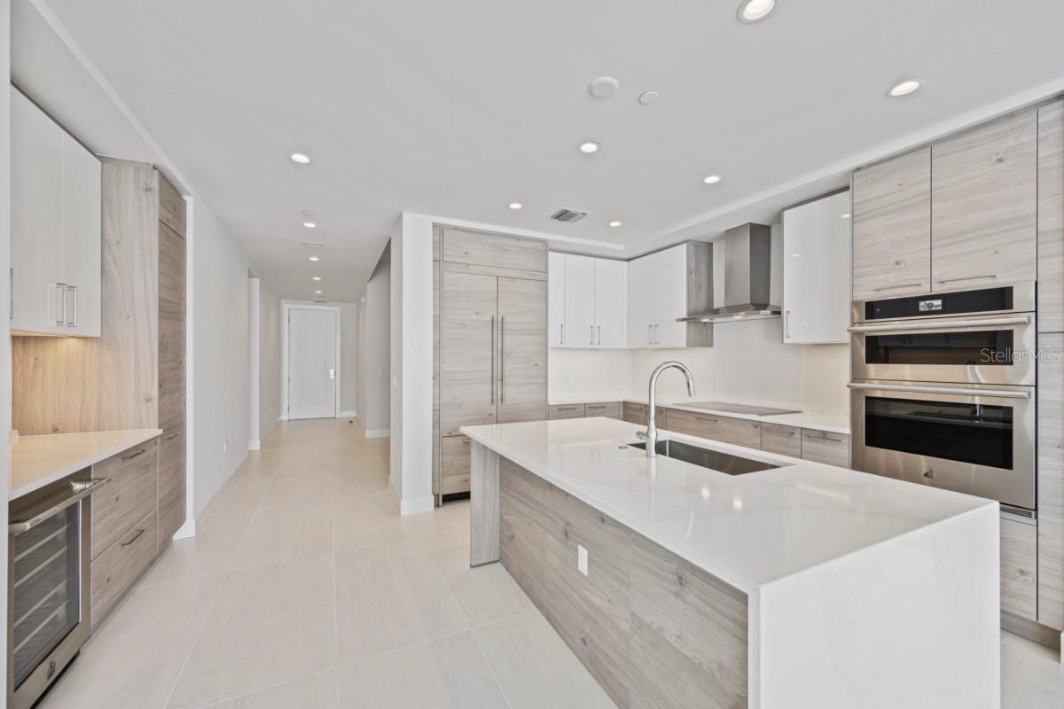 Image 15 of 37 For 301 1st Street S 1704