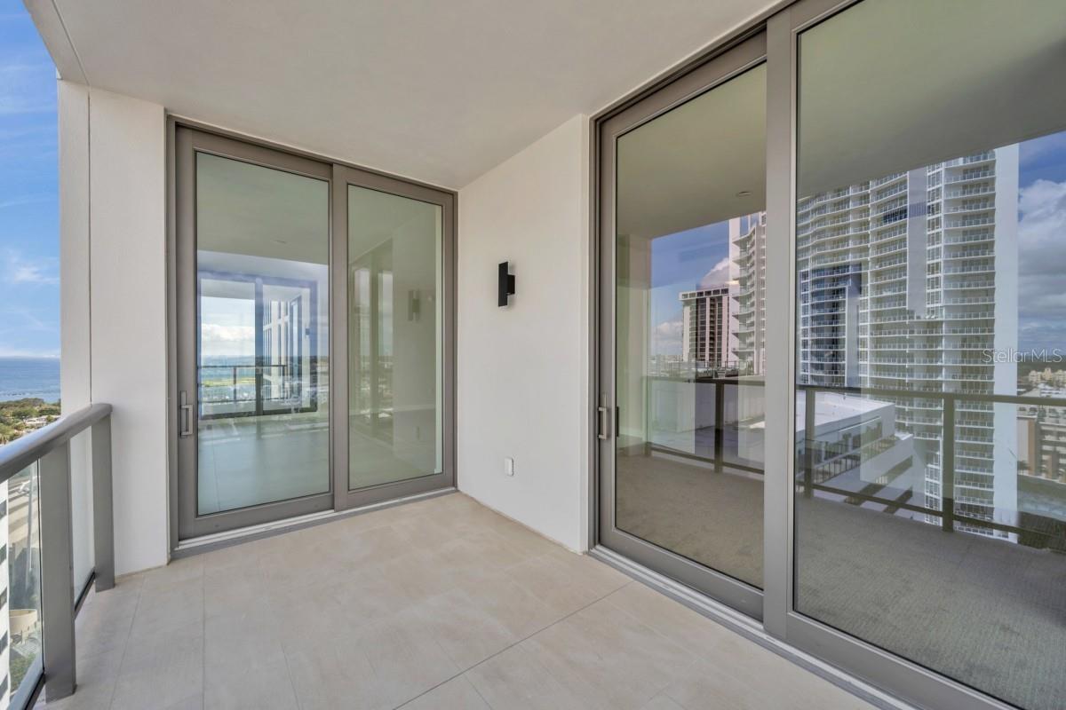 Image 21 of 37 For 301 1st Street S 1704