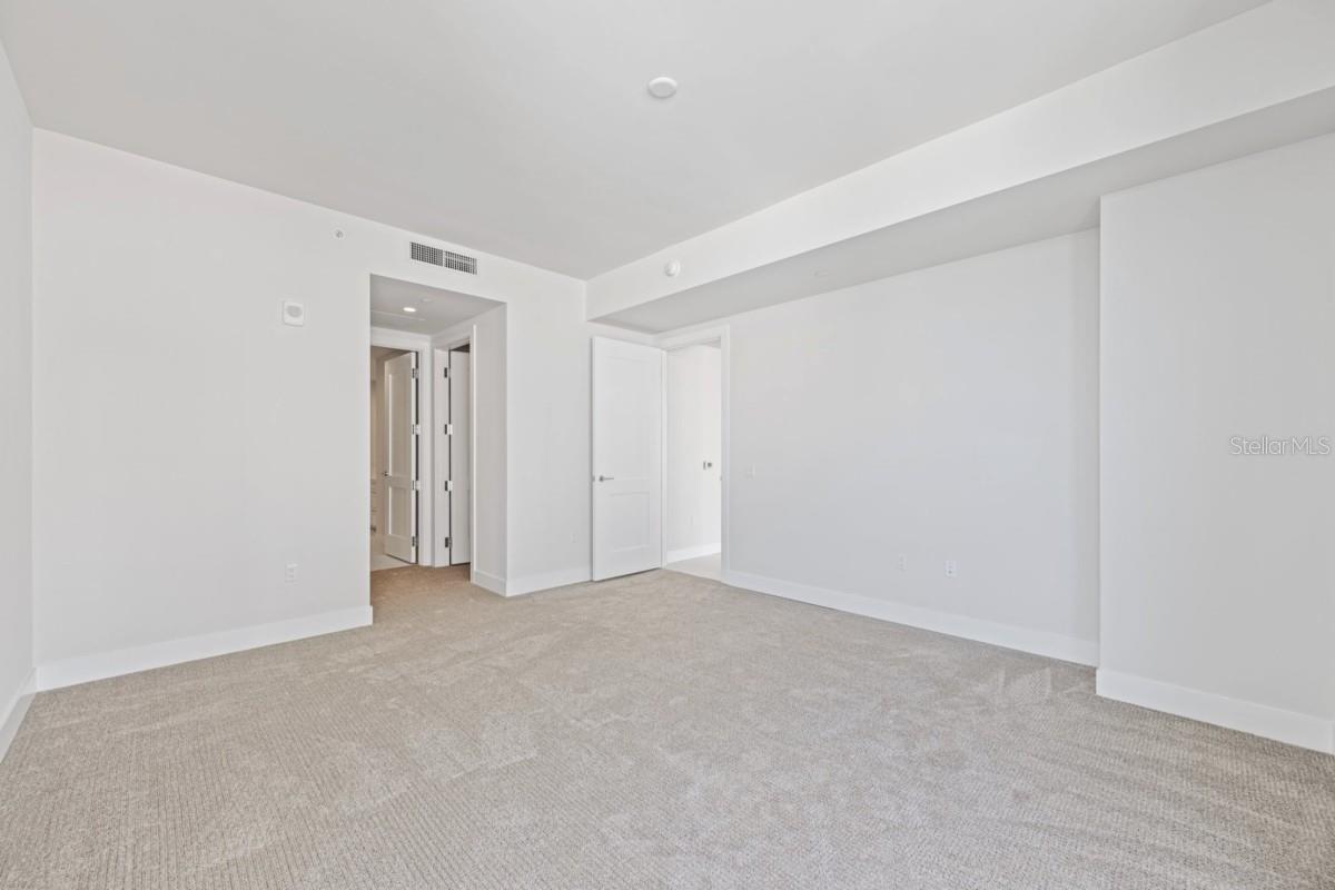 Image 25 of 37 For 301 1st Street S 1704