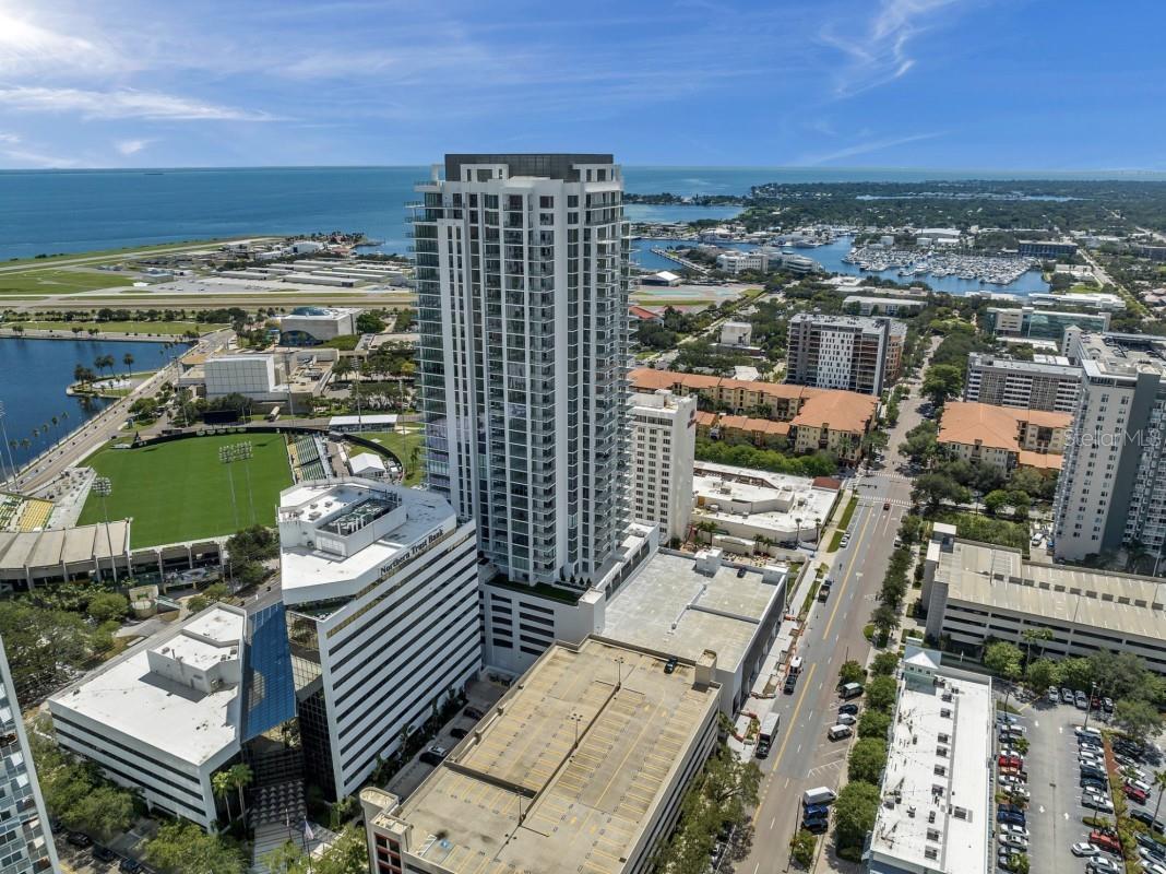 Image 3 of 37 For 301 1st Street S 1704