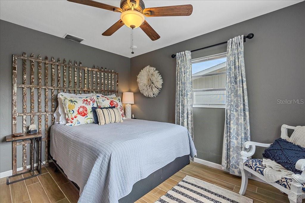 Image 42 of 50 For 3018 Browning Street