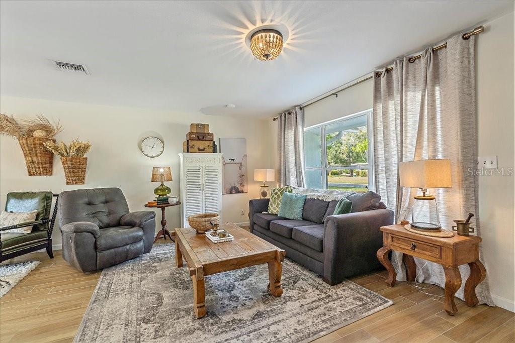 Image 7 of 50 For 3018 Browning Street