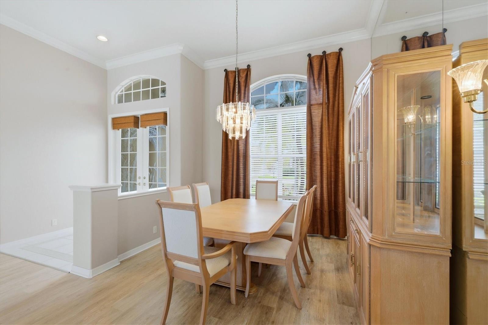 Image 10 of 85 For 811 Amaryllis Lane