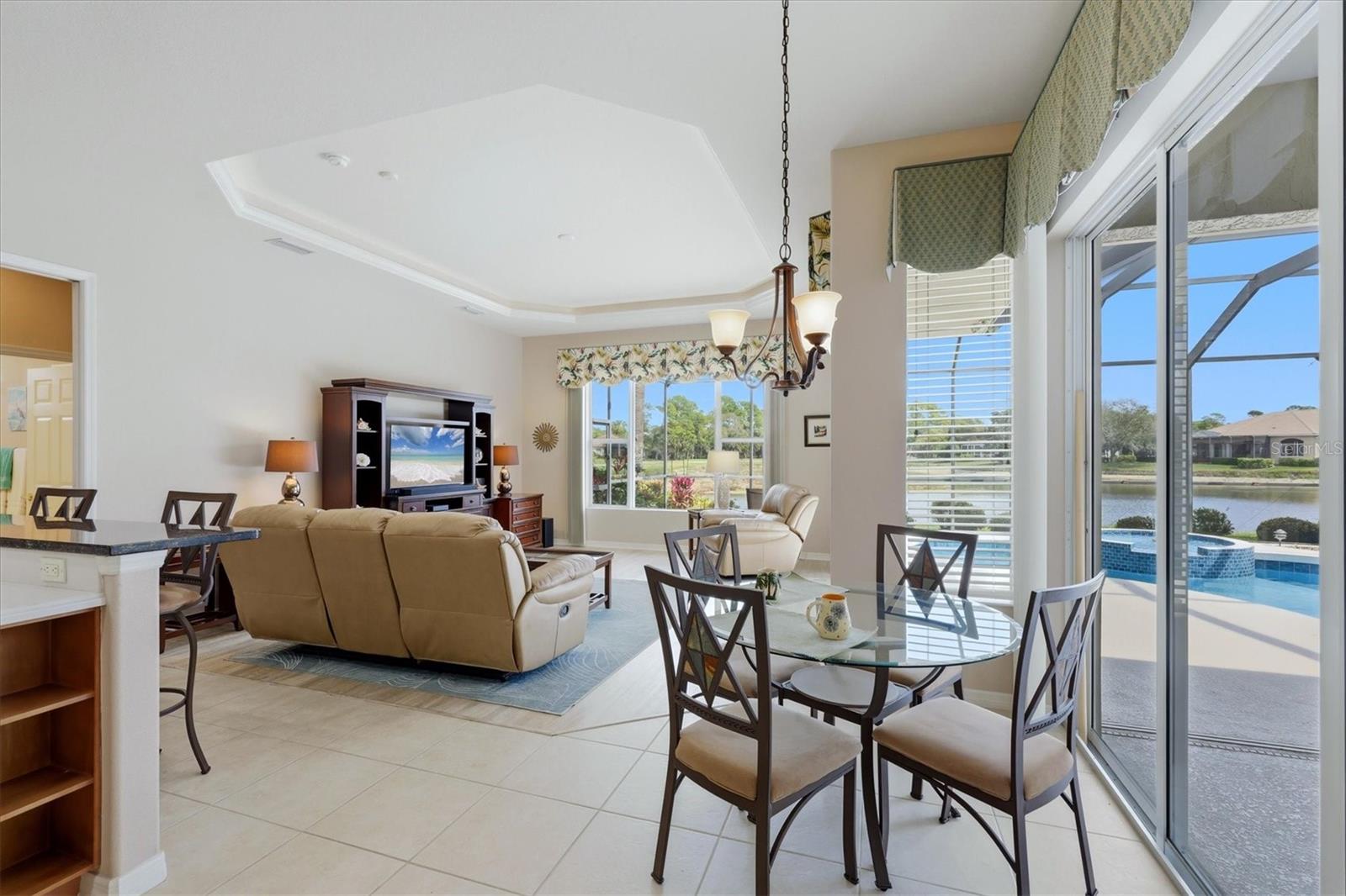 Image 17 of 85 For 811 Amaryllis Lane