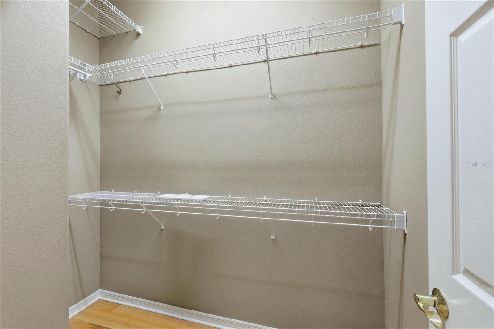 Image 25 of 85 For 811 Amaryllis Lane