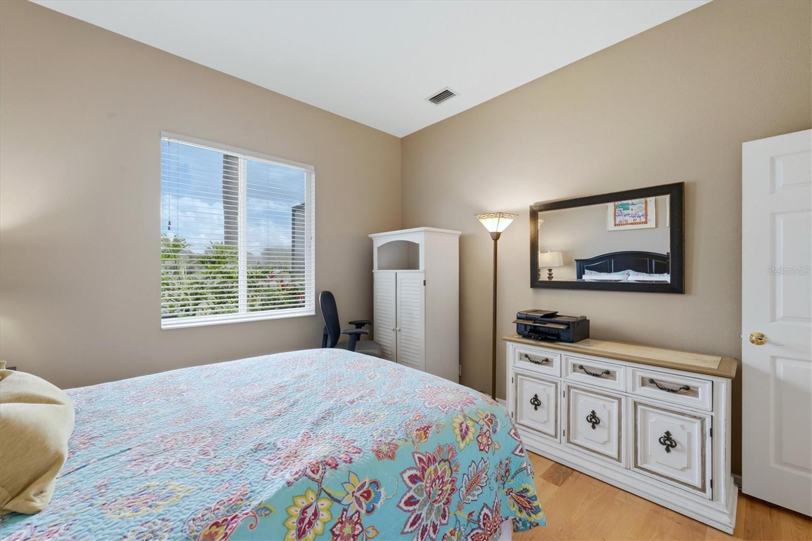 Image 28 of 85 For 811 Amaryllis Lane