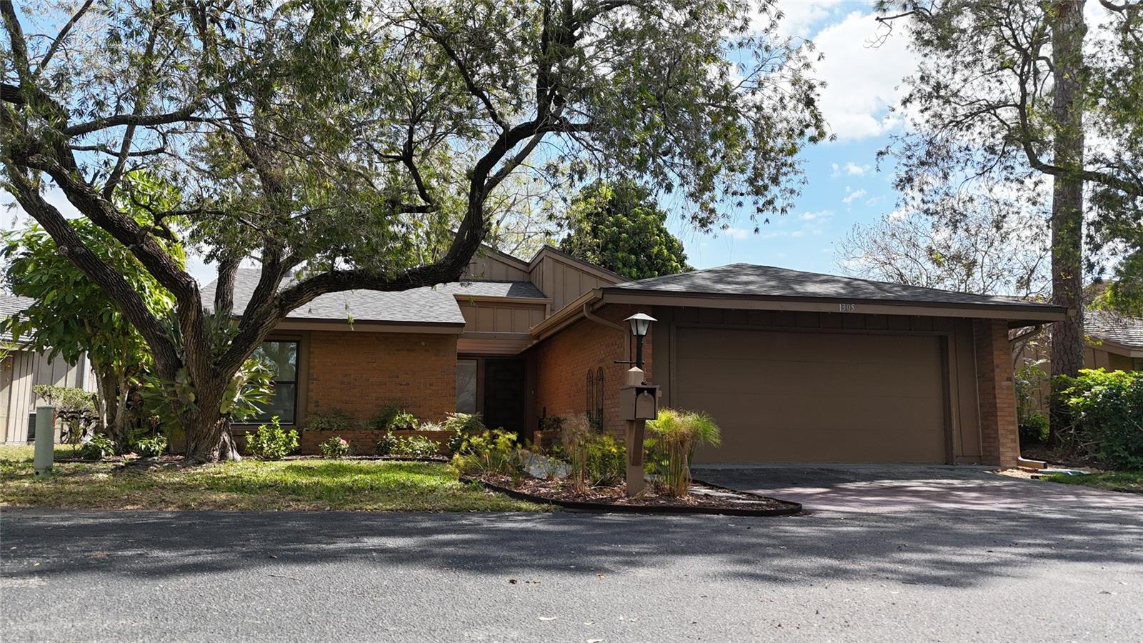 Details for 1305 Water Oak Way N, BRADENTON, FL 34209