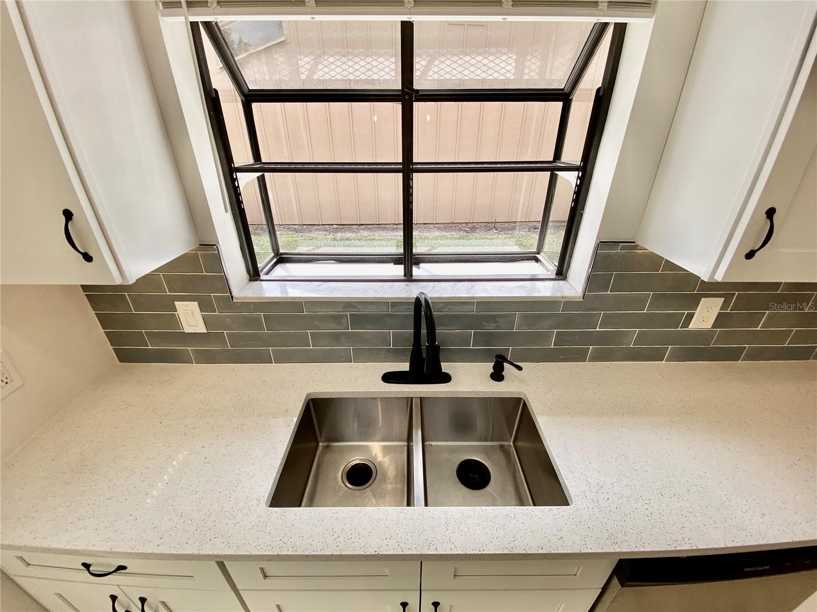 Image 15 of 38 For 1305 Water Oak Way N