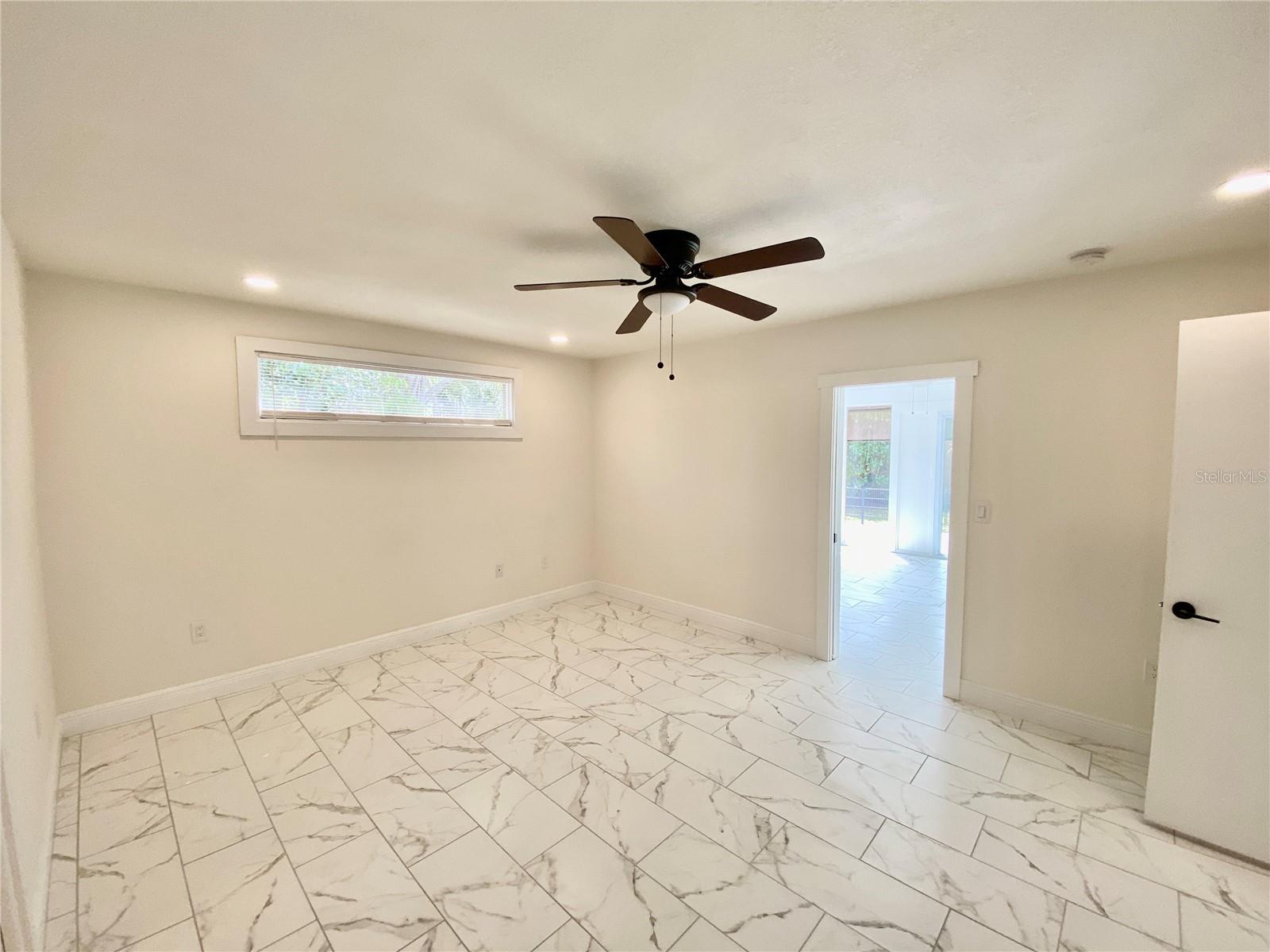 Image 19 of 38 For 1305 Water Oak Way N