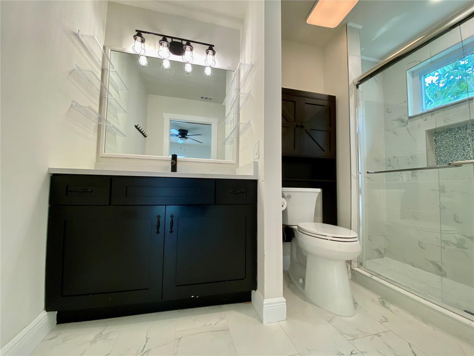 Image 21 of 38 For 1305 Water Oak Way N