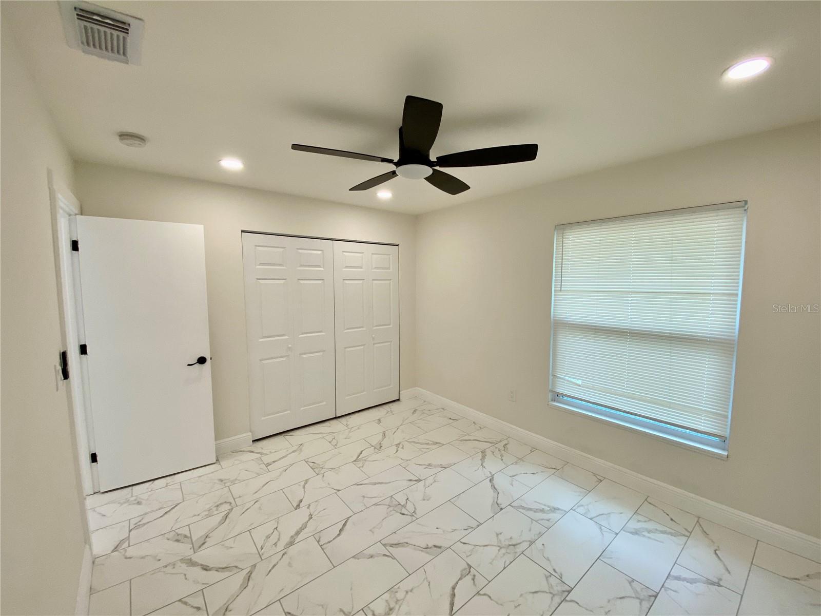 Image 24 of 38 For 1305 Water Oak Way N