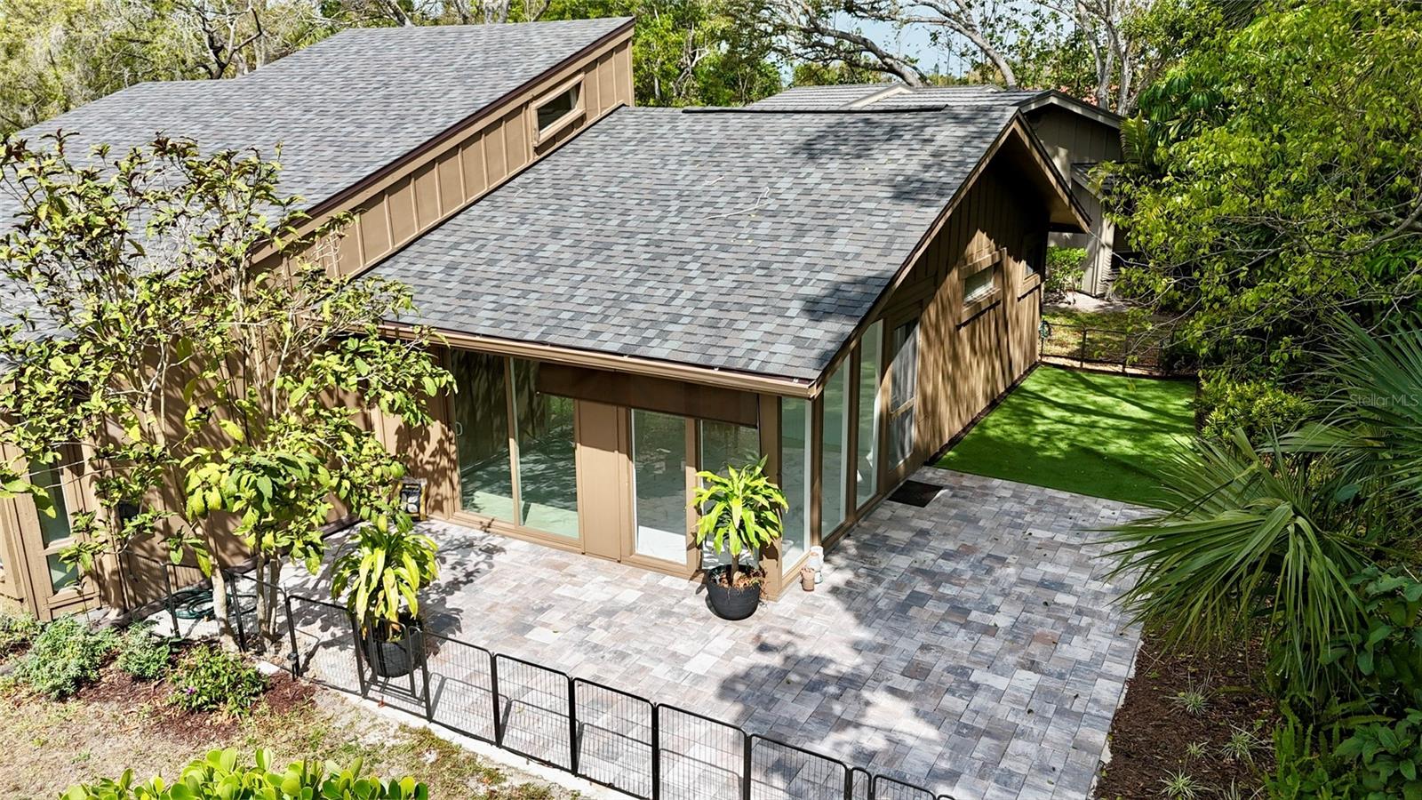 Image 31 of 38 For 1305 Water Oak Way N