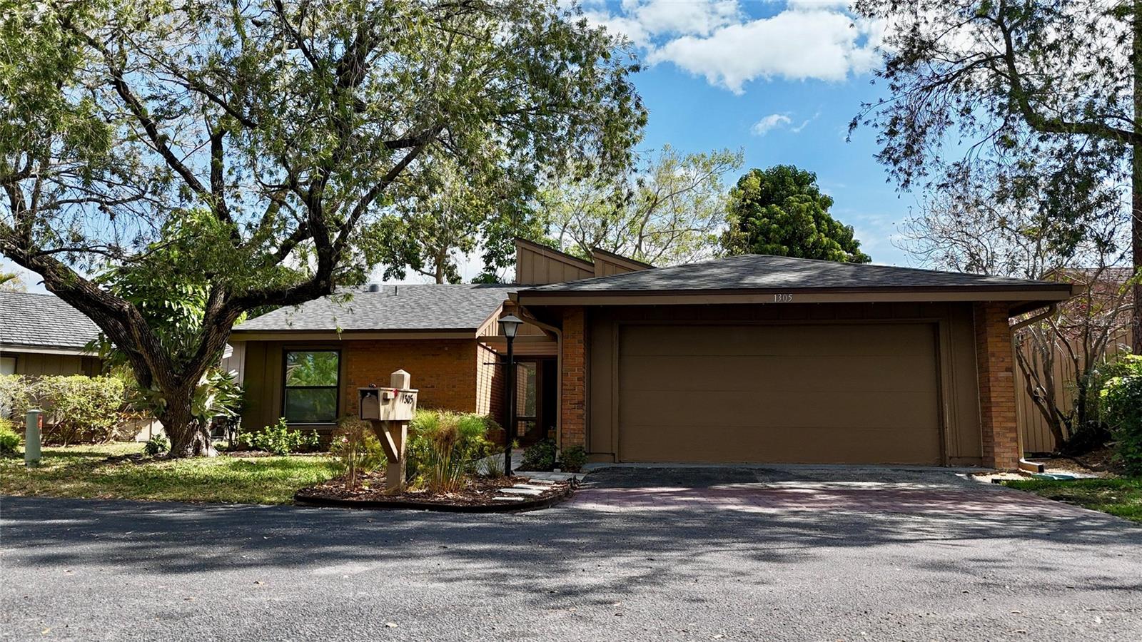 Image 36 of 38 For 1305 Water Oak Way N