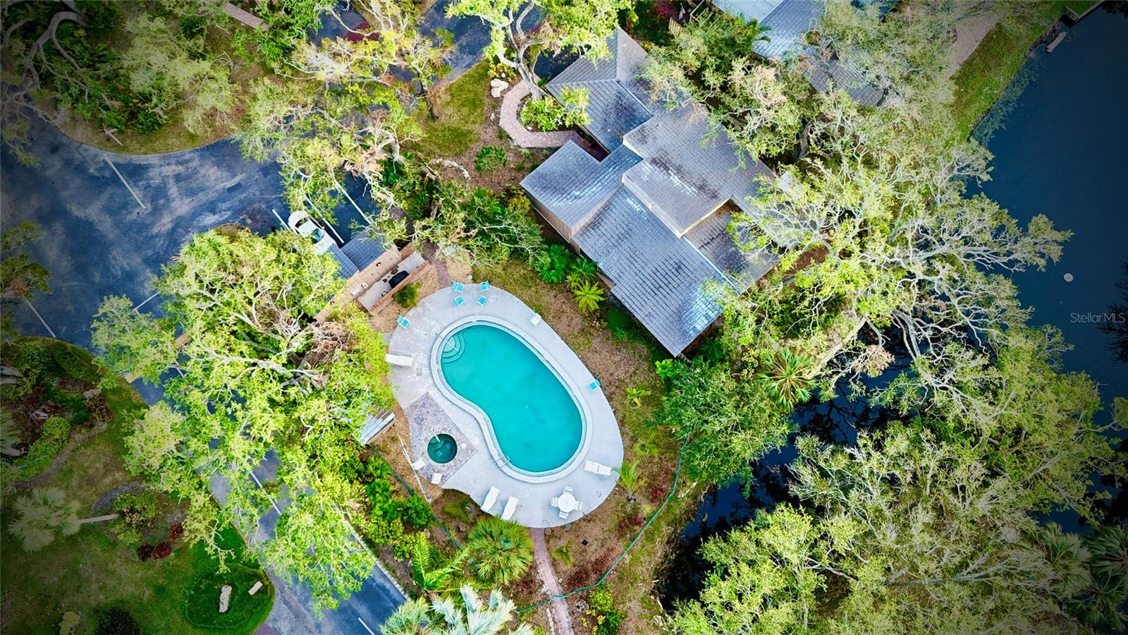 Image 38 of 38 For 1305 Water Oak Way N