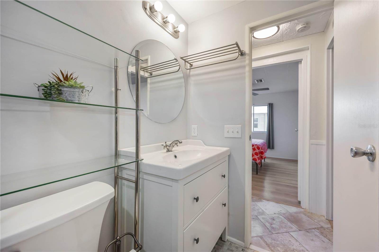 Image 18 of 32 For 10303 Burnt Store Road 14