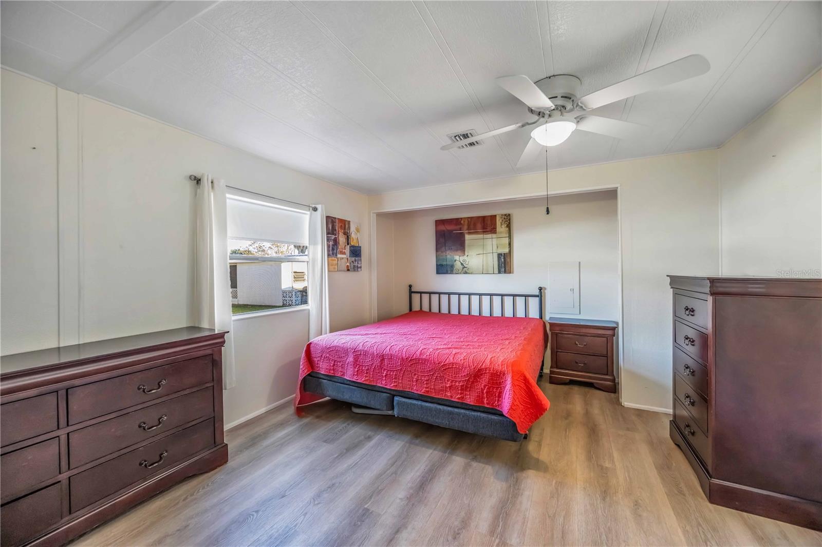 Image 19 of 32 For 10303 Burnt Store Road 14