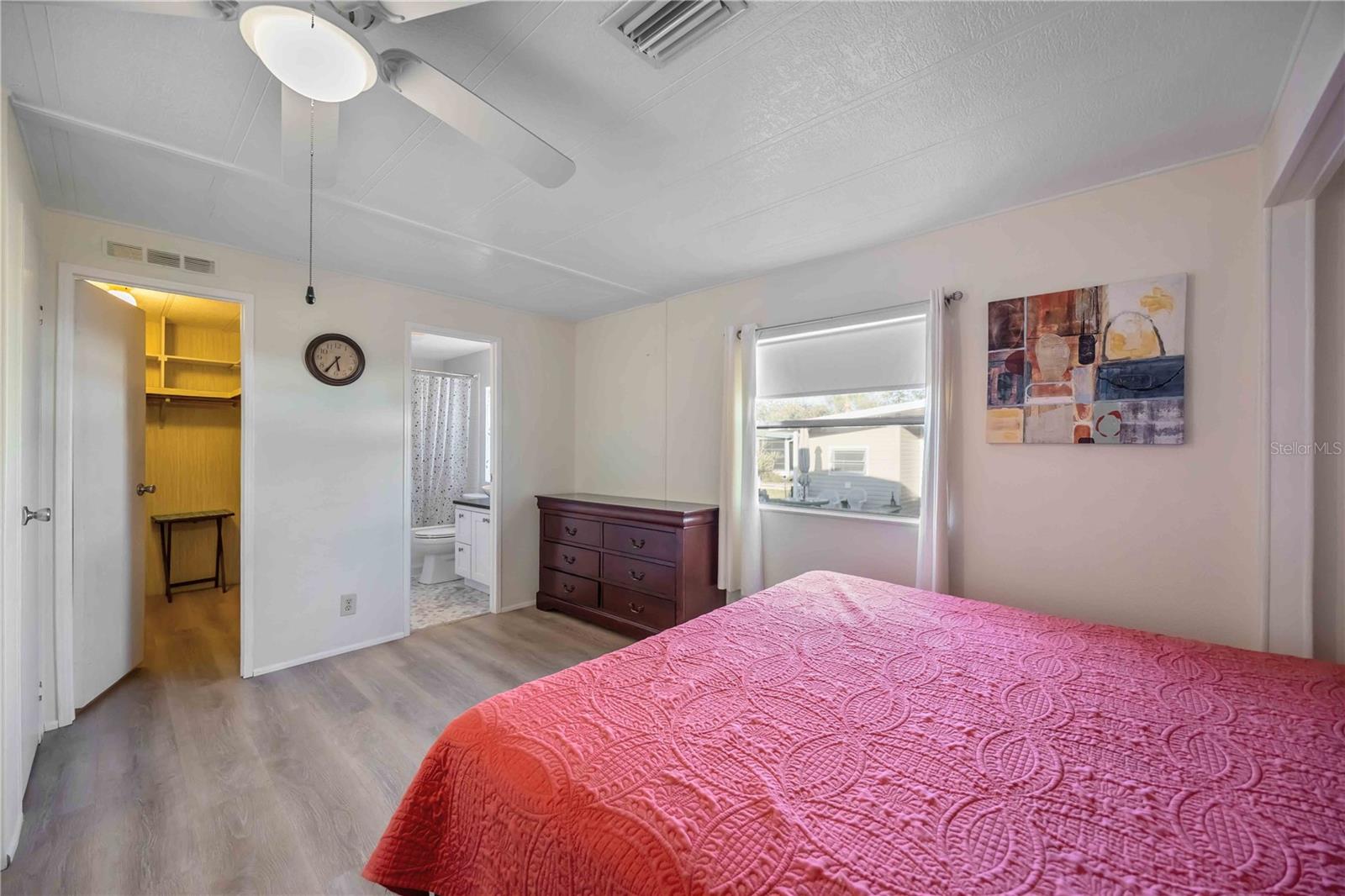 Image 20 of 32 For 10303 Burnt Store Road 14