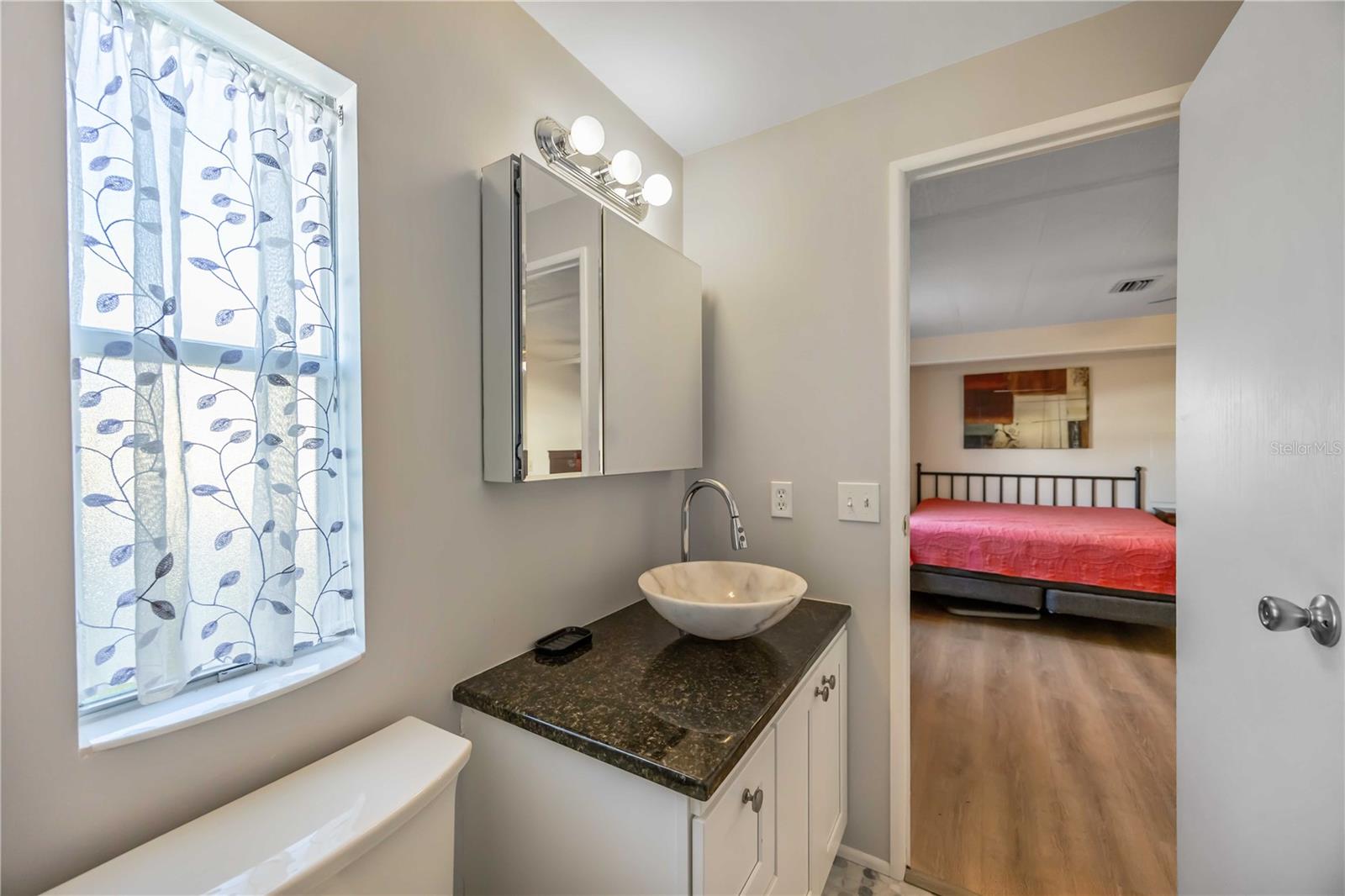 Image 23 of 32 For 10303 Burnt Store Road 14