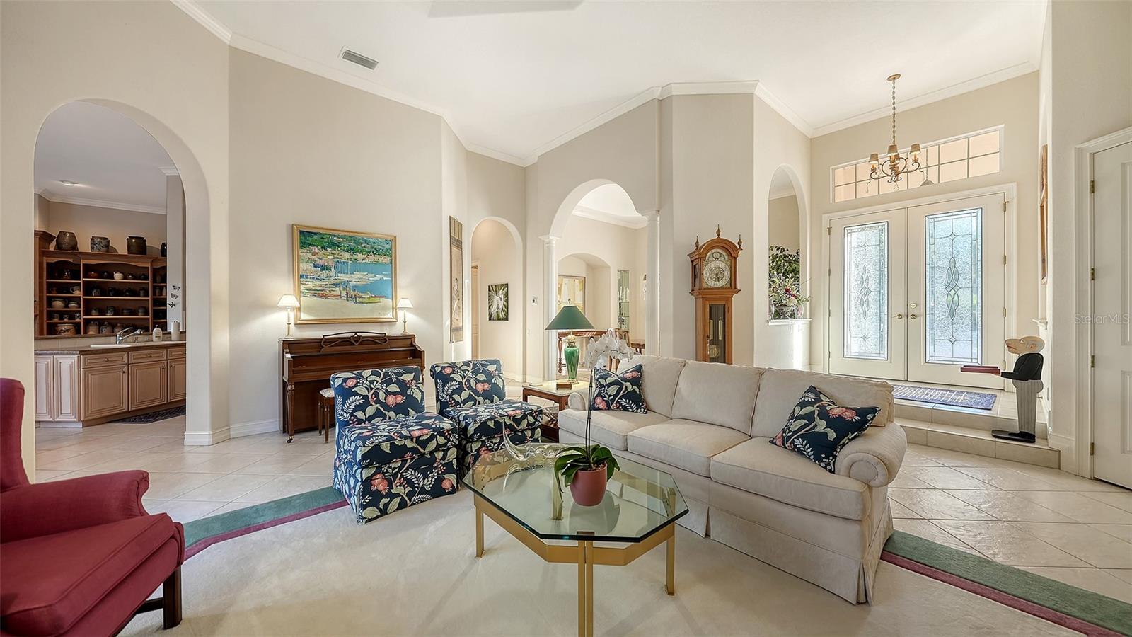 Image 21 of 91 For 480 Oriskany Court