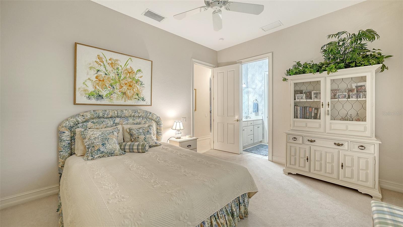 Image 45 of 91 For 480 Oriskany Court