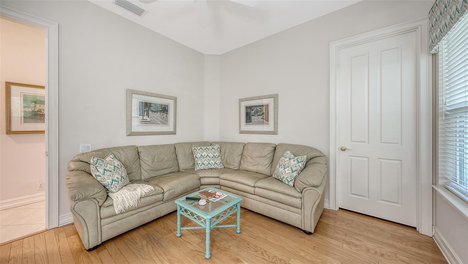 Image 52 of 91 For 480 Oriskany Court