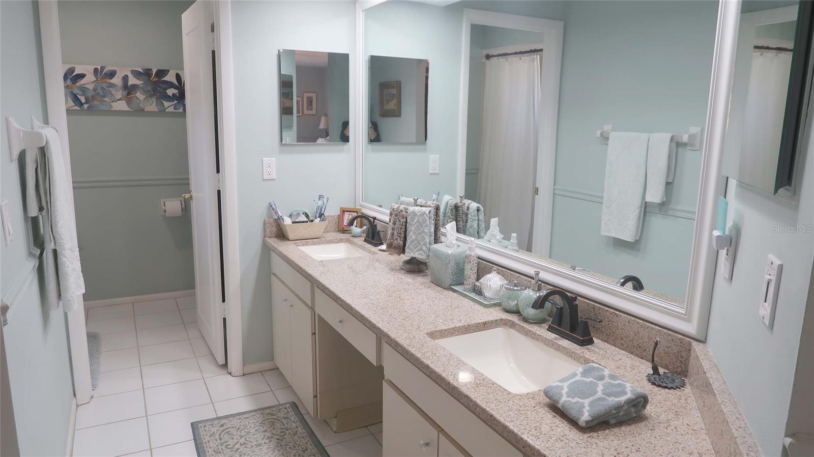 Image 17 of 25 For 5223 Villa Majorca Court 29