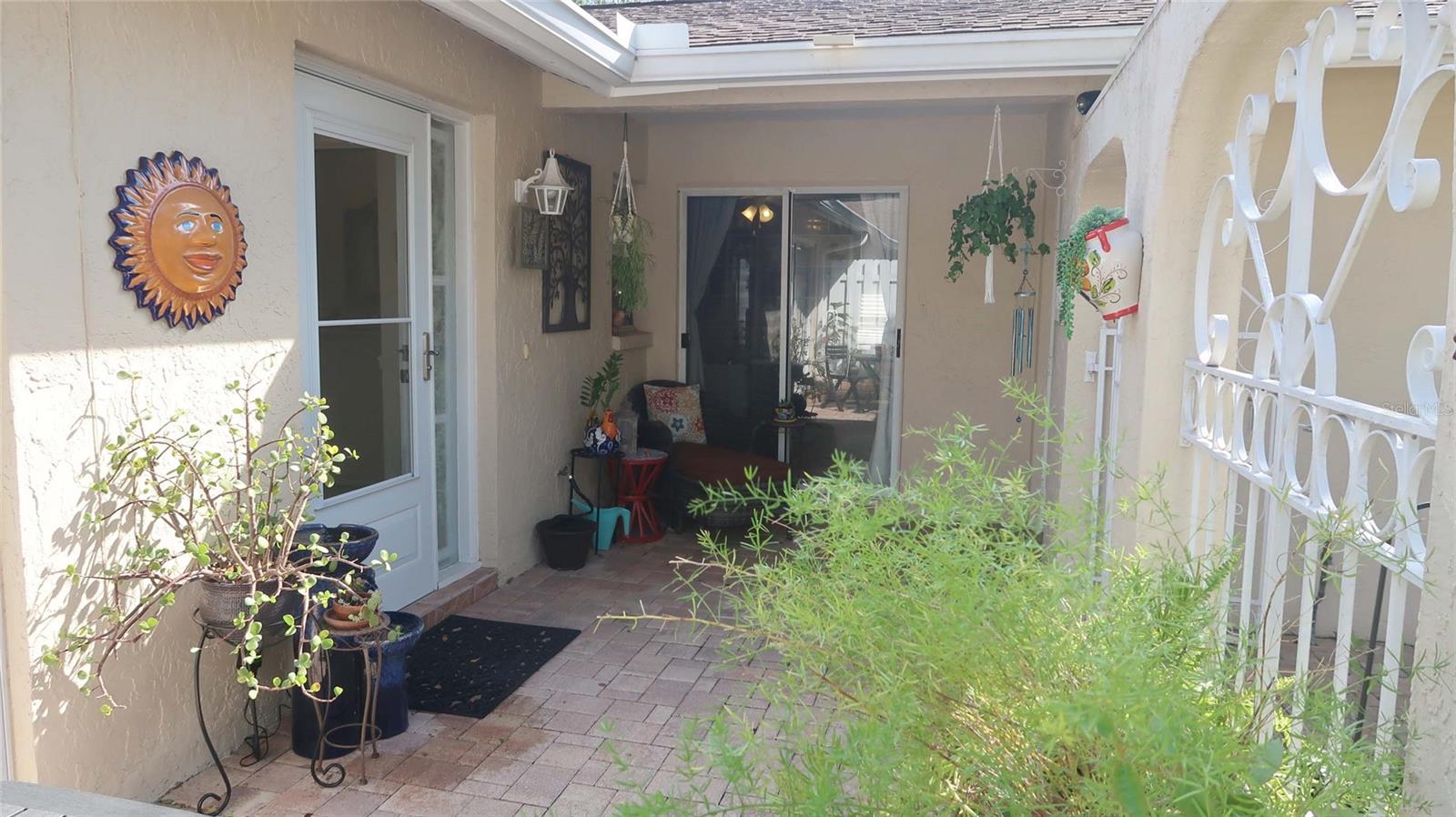 Image 5 of 25 For 5223 Villa Majorca Court 29