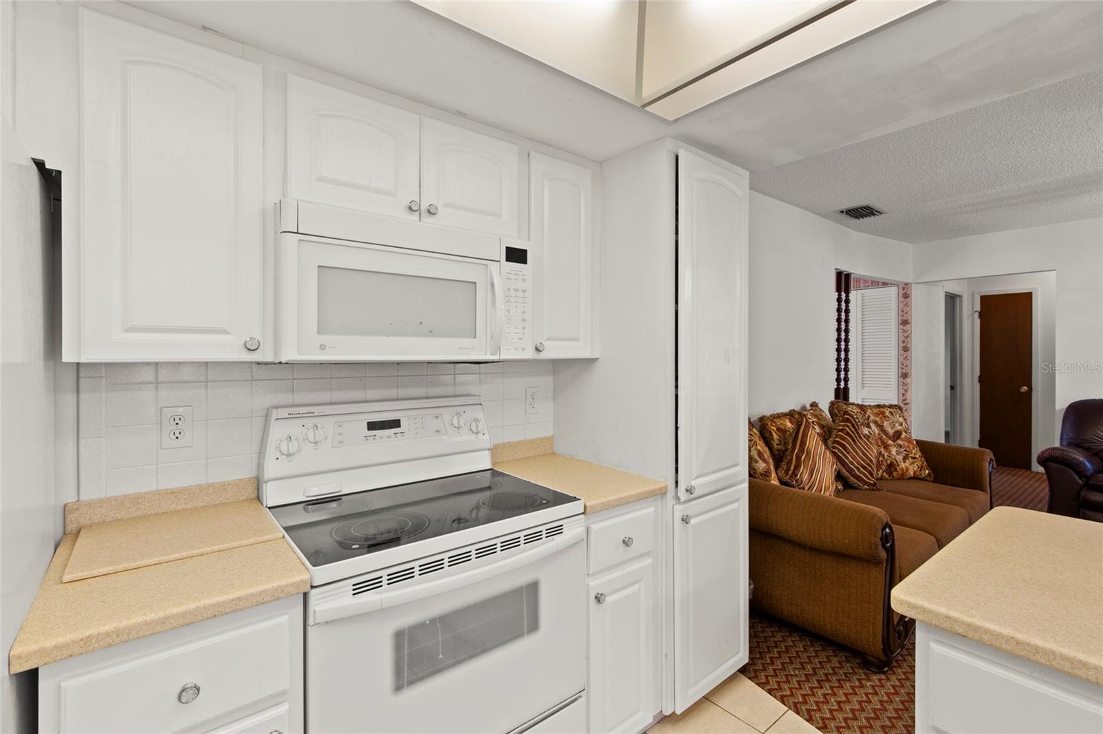 Image 3 of 25 For 2804 27th Ave Dr