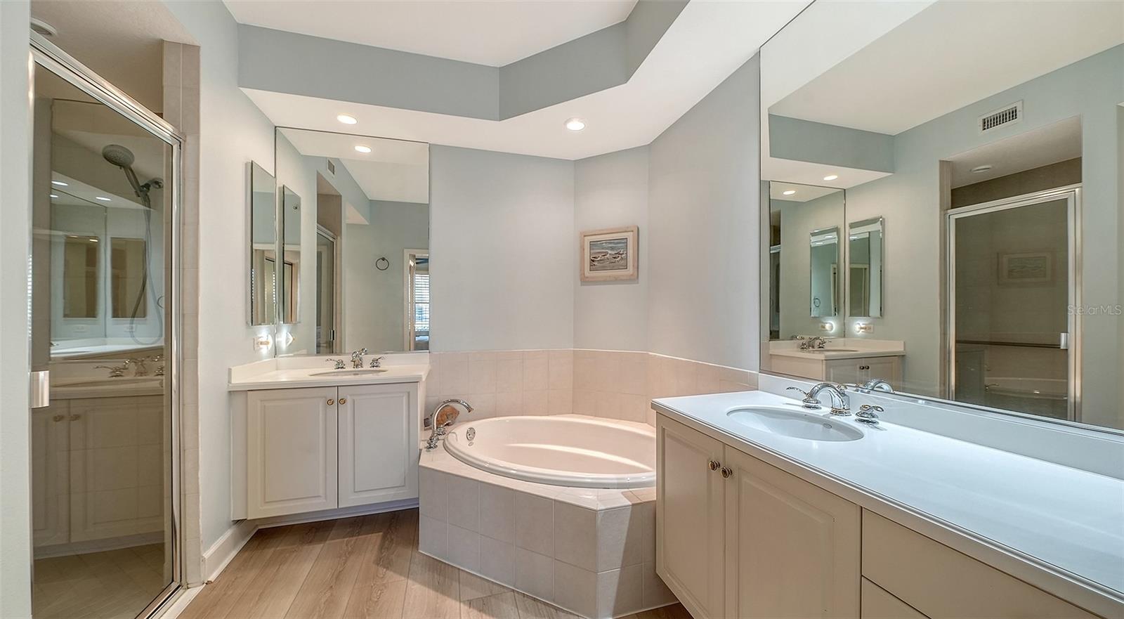 Image 12 of 32 For 5235 Parisienne Place 101b28