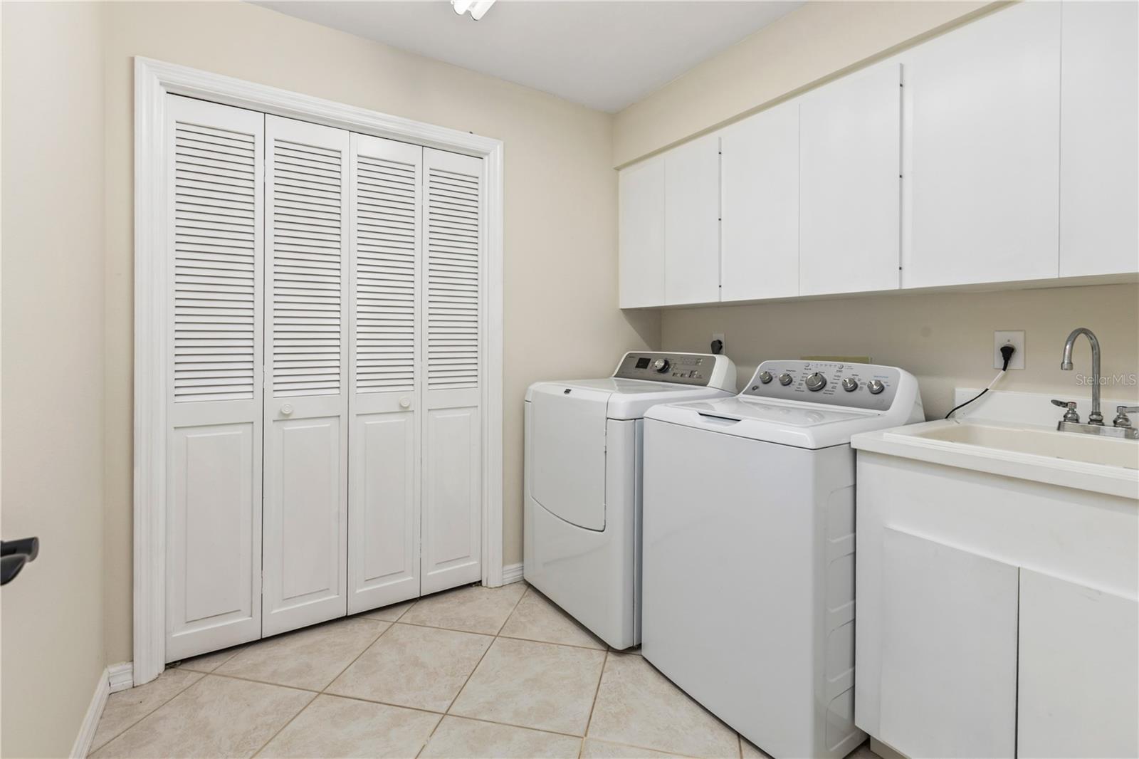 Image 39 of 52 For 4714 Elder Berry Drive