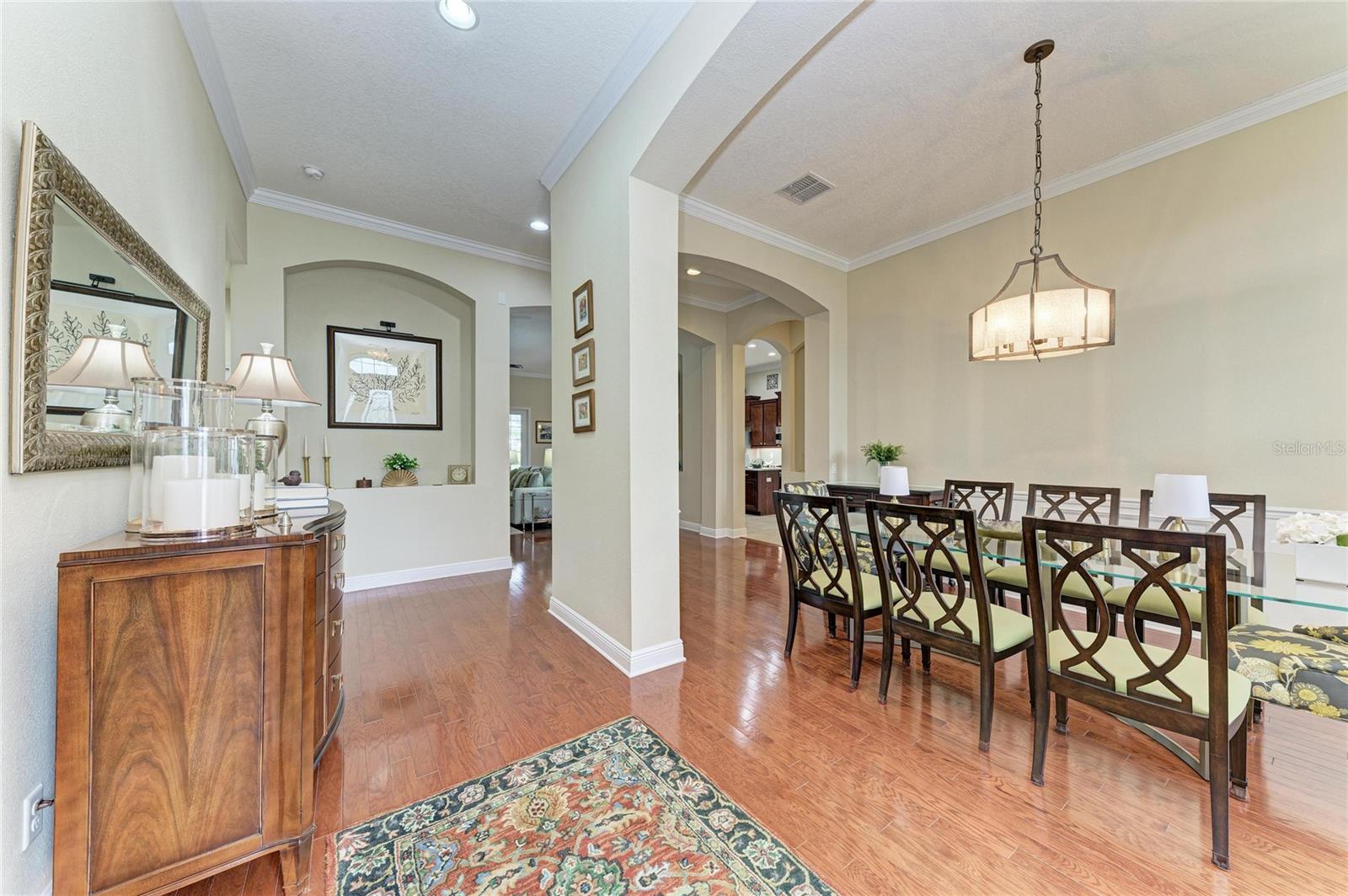 Image 11 of 75 For 302 Cockle Shell Loop