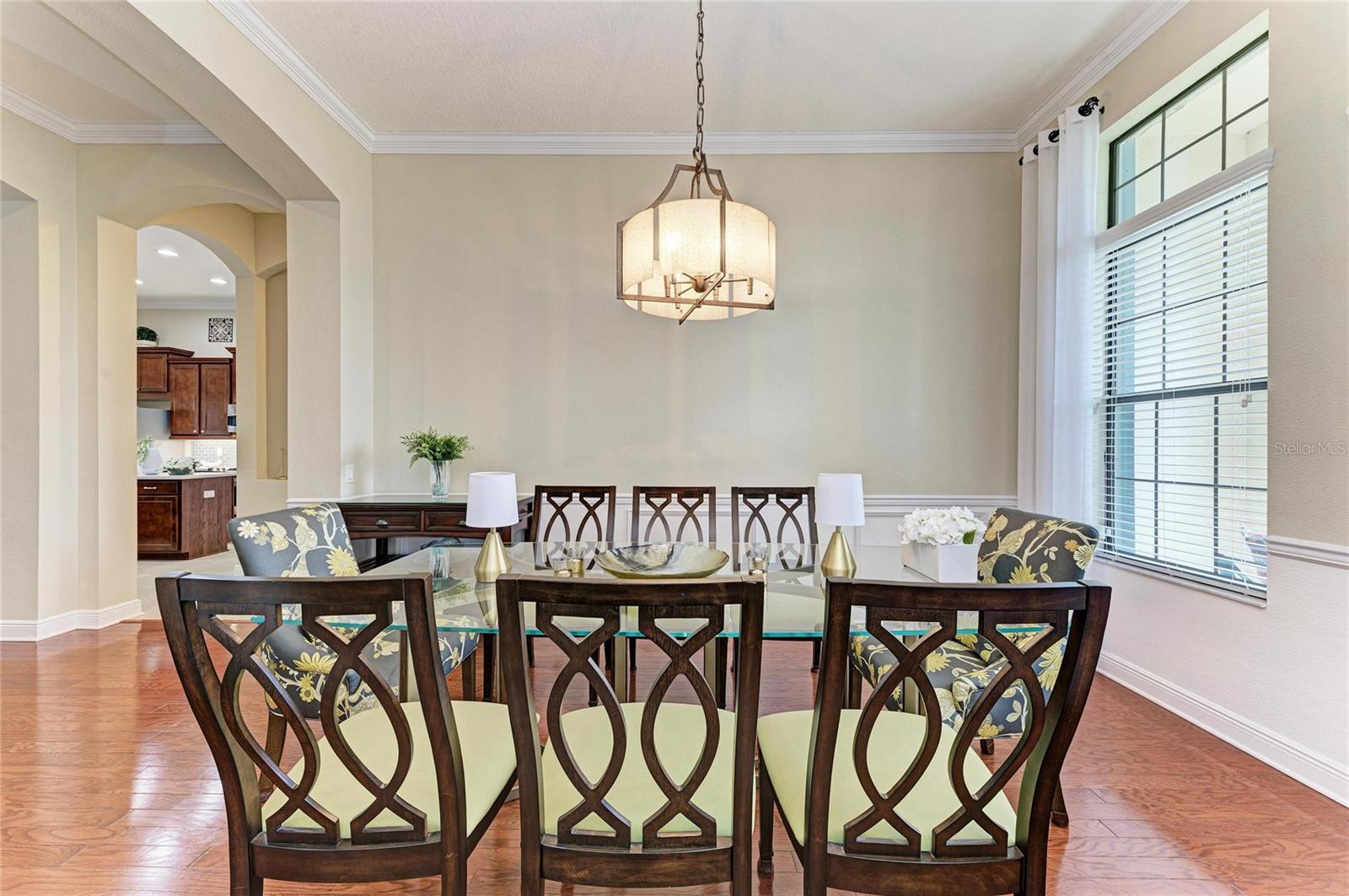 Image 12 of 75 For 302 Cockle Shell Loop