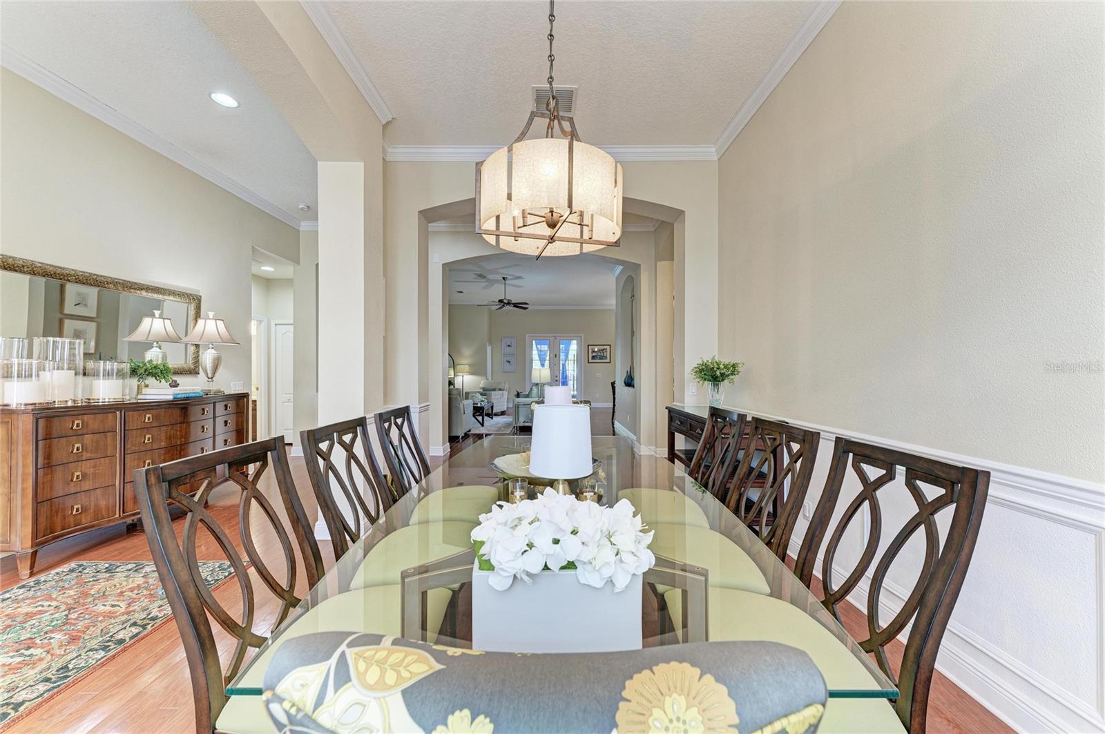 Image 13 of 75 For 302 Cockle Shell Loop