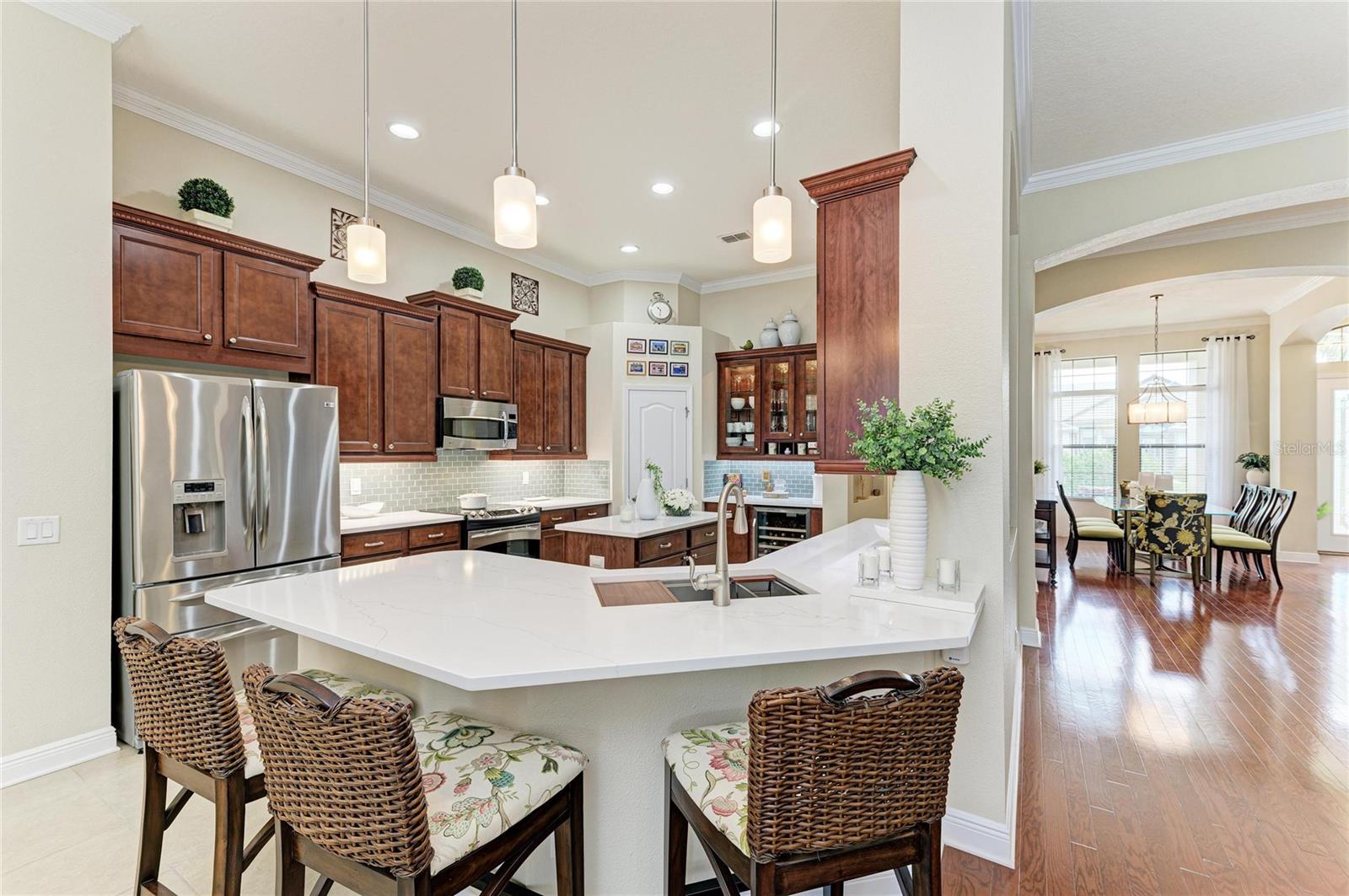 Image 24 of 75 For 302 Cockle Shell Loop